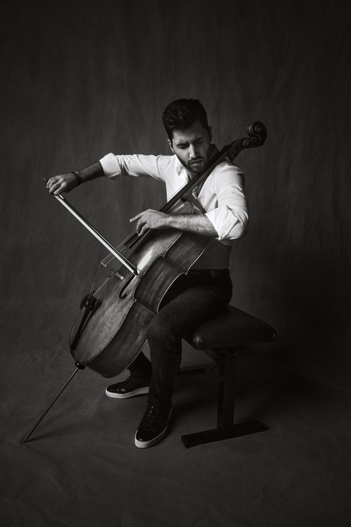 kian soltani monograph antonio stradivari cello barjansky by Mike Meyer Photography